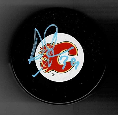 Alex Chiasson İmzalı Calgary Flames Diski-İmzalı NHL Diskleri